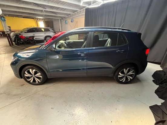 VOLKSWAGEN-T-CROSS-1.0 200 TSI TOTAL FLEX AUTOMÁTICO VOLKSWAGEN-T-CROSS-2024