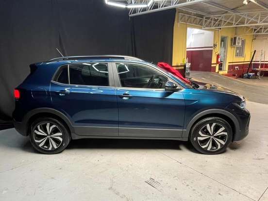 VOLKSWAGEN-T-CROSS-2024