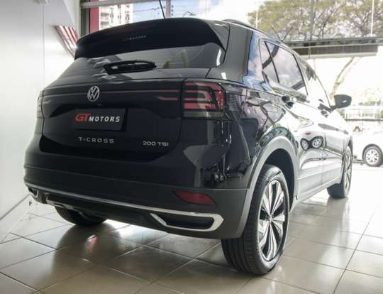VOLKSWAGEN-T-CROSS-2023