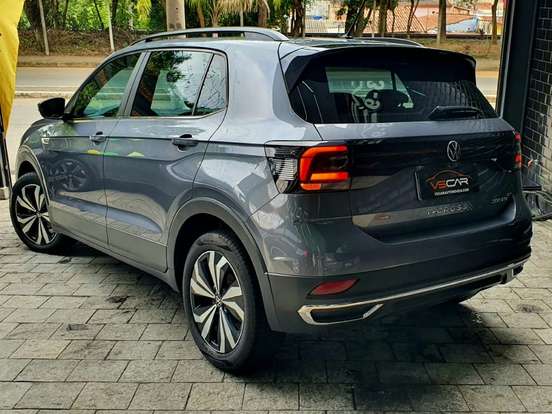 VOLKSWAGEN-T-CROSS-2022