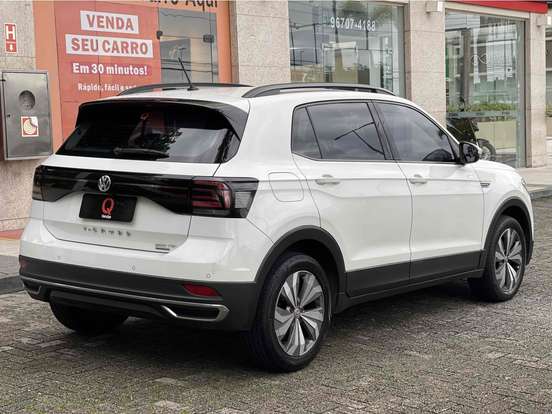 VOLKSWAGEN-T-CROSS-2019