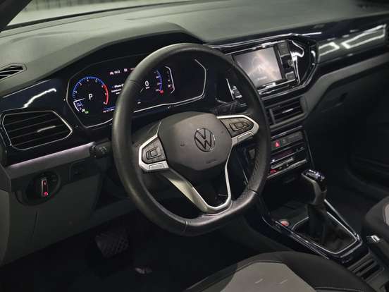 VOLKSWAGEN-T-CROSS-2023