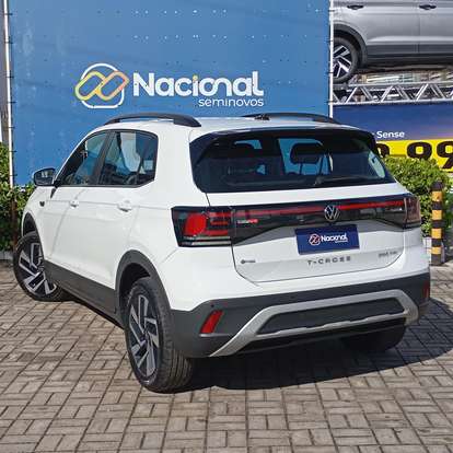 VOLKSWAGEN-T-CROSS-2024