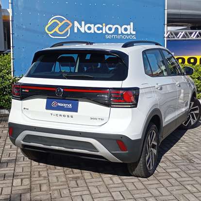 VOLKSWAGEN-T-CROSS-2024