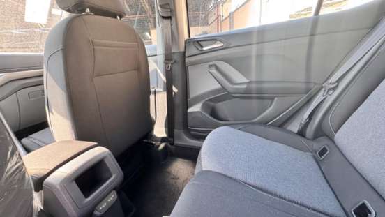 VOLKSWAGEN-T-CROSS-2026
