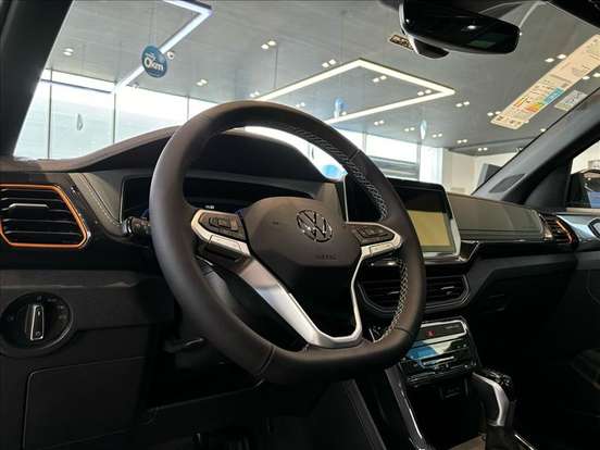 VOLKSWAGEN-T-CROSS-2025