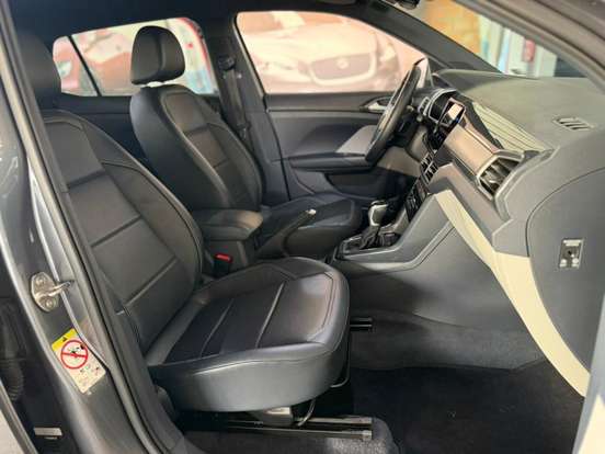 VOLKSWAGEN-T-CROSS-2023