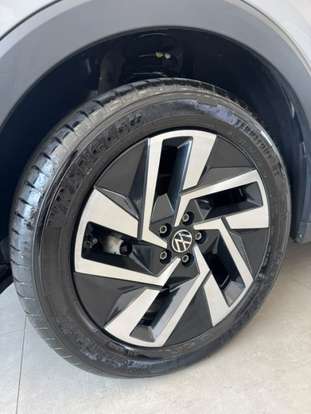 VOLKSWAGEN-T-CROSS-2025