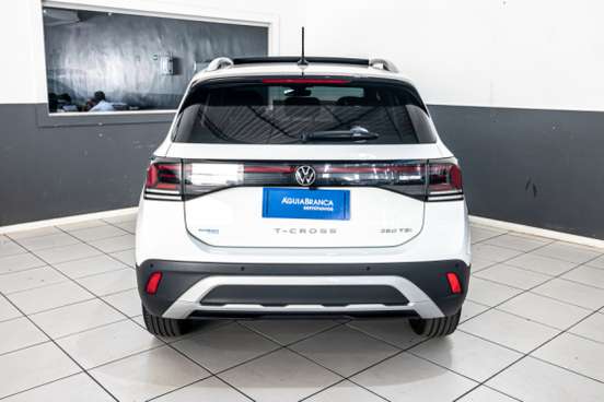 VOLKSWAGEN-T-CROSS-2025
