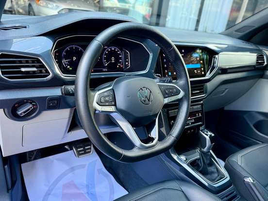 VOLKSWAGEN-T-CROSS-2024