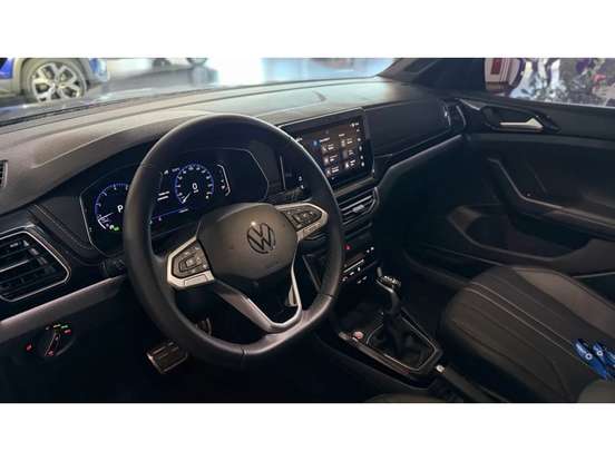 VOLKSWAGEN-T-CROSS-2024