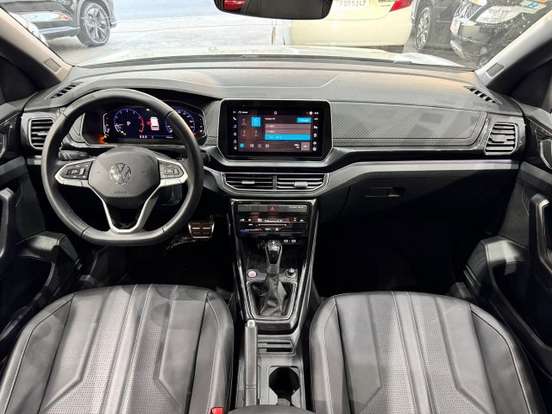 VOLKSWAGEN-T-CROSS-2024