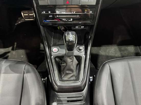 VOLKSWAGEN-T-CROSS-2024