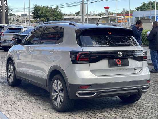 VOLKSWAGEN-T-CROSS-2019