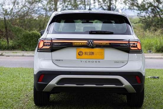 VOLKSWAGEN-T-CROSS-1.4 250 TSI TOTAL FLEX HIGHLINE AUTOMÁTICO VOLKSWAGEN-T-CROSS-2024