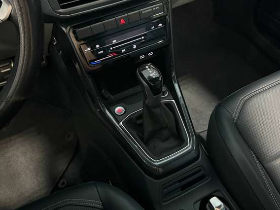 VOLKSWAGEN-T-CROSS-1.4 250 TSI TOTAL FLEX HIGHLINE AUTOMÁTICO VOLKSWAGEN-T-CROSS-2023