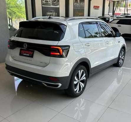 VOLKSWAGEN-T-CROSS-2022
