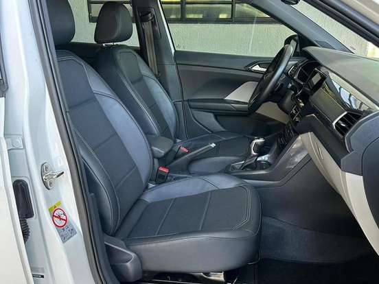 VOLKSWAGEN-T-CROSS-1.4 250 TSI TOTAL FLEX HIGHLINE AUTOMÁTICO VOLKSWAGEN-T-CROSS-2022
