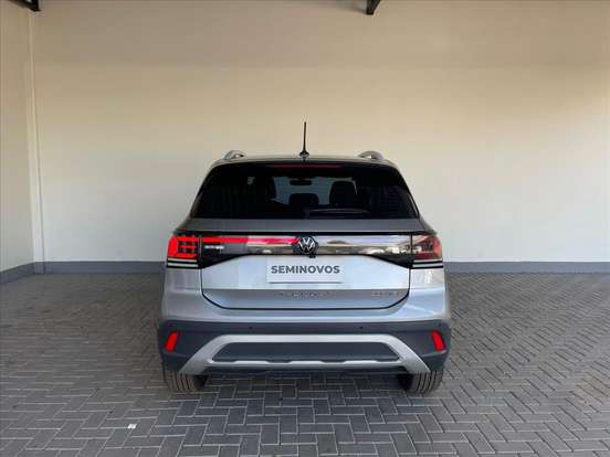 VOLKSWAGEN-T-CROSS-2024