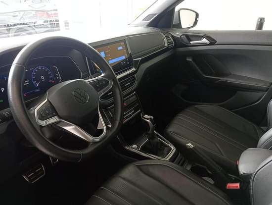 VOLKSWAGEN-T-CROSS-2024