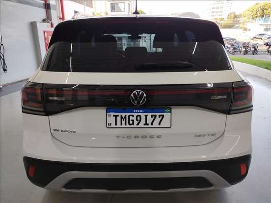 VOLKSWAGEN-T-CROSS-2025
