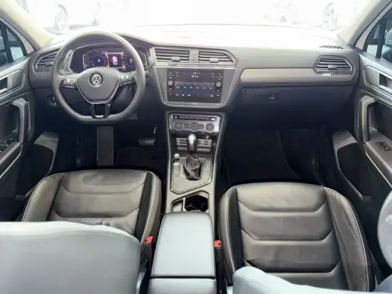 VOLKSWAGEN-TIGUAN-2019