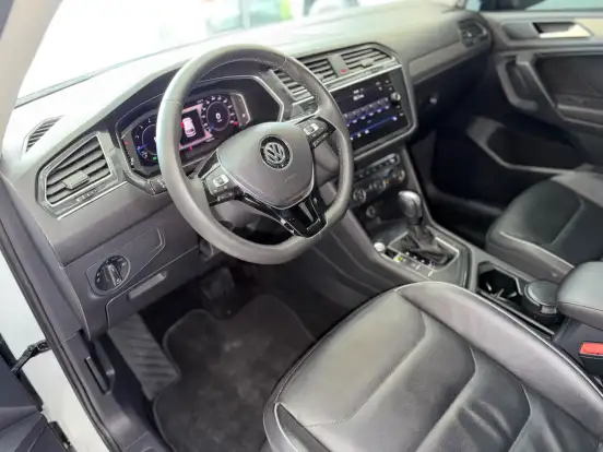 VOLKSWAGEN-TIGUAN-2019