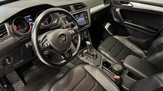 VOLKSWAGEN-TIGUAN-2019