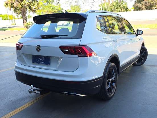 VOLKSWAGEN-TIGUAN-2019