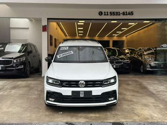VOLKSWAGEN-TIGUAN-2021