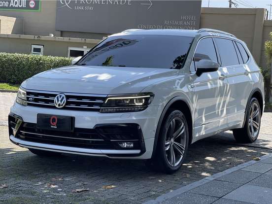 VOLKSWAGEN-TIGUAN-2019