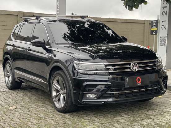 VOLKSWAGEN-TIGUAN-2019