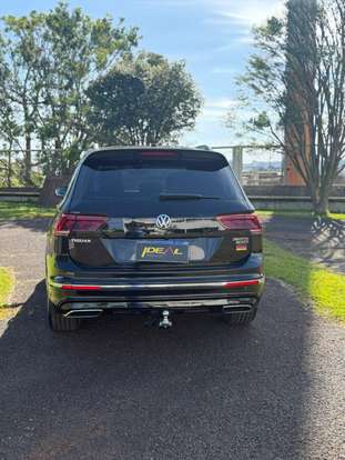 VOLKSWAGEN-TIGUAN-2019