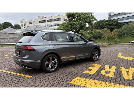 VOLKSWAGEN-TIGUAN-2020