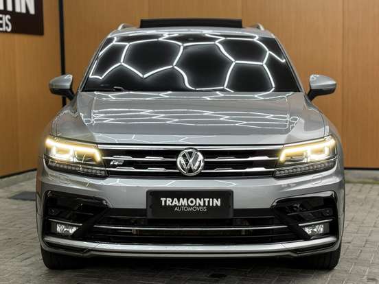 VOLKSWAGEN-TIGUAN-2020
