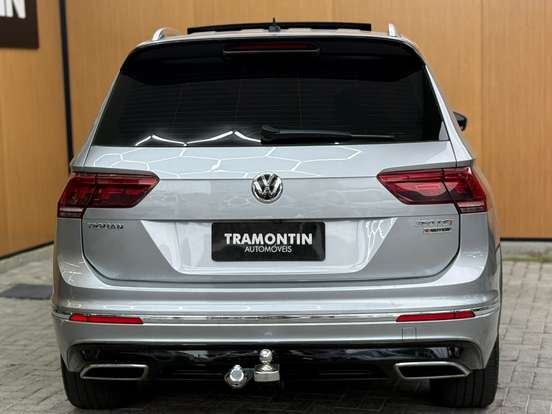 VOLKSWAGEN-TIGUAN-2020
