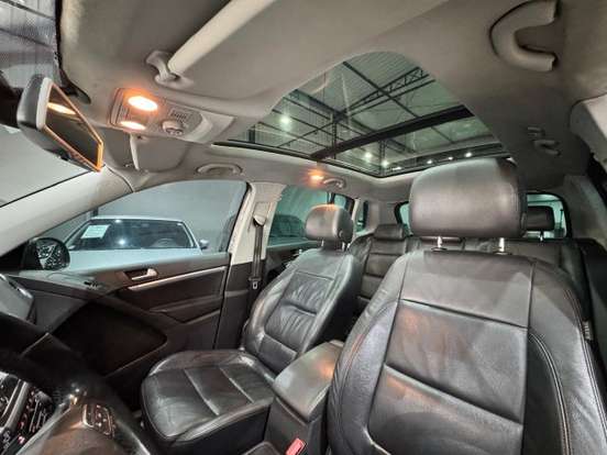 VOLKSWAGEN-TIGUAN-2013