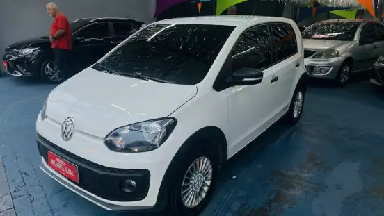 VOLKSWAGEN-UP-2016