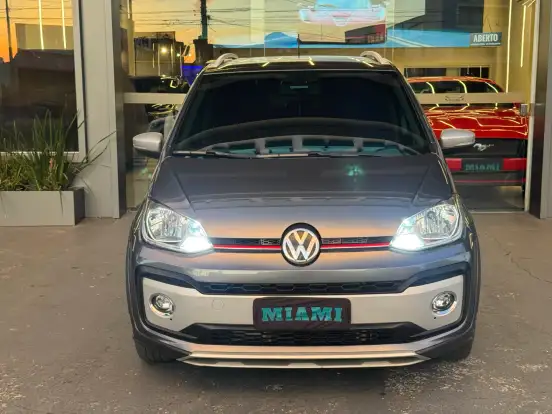 VOLKSWAGEN-UP-2018