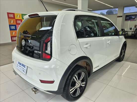 VOLKSWAGEN-UP-2019