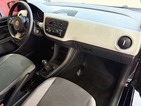 VOLKSWAGEN-UP-2014