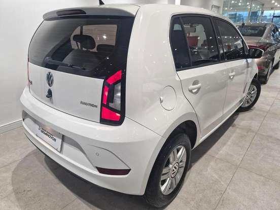 VOLKSWAGEN-UP-2018