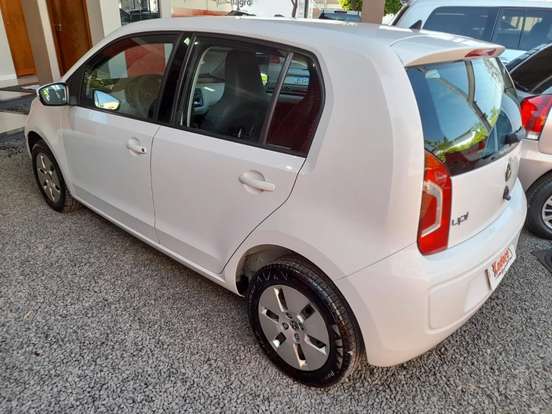 VOLKSWAGEN-UP-2014
