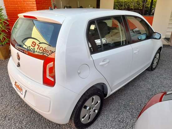 VOLKSWAGEN-UP-2014