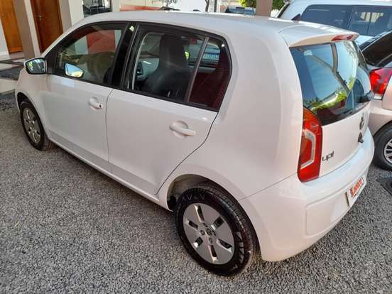 VOLKSWAGEN-UP-2014