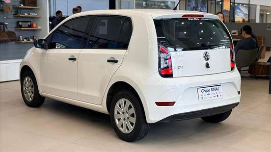 VOLKSWAGEN-UP-2017
