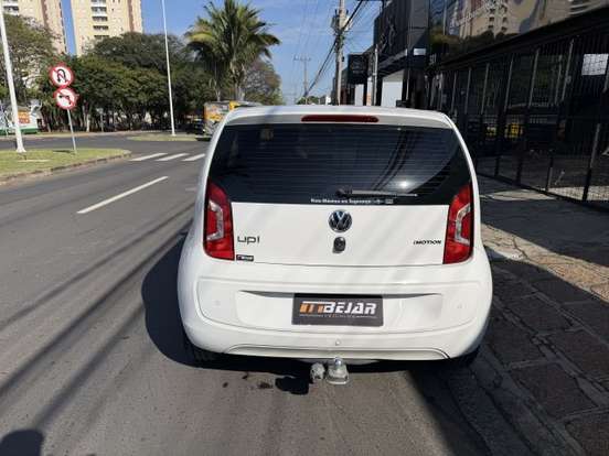 VOLKSWAGEN-UP-2014