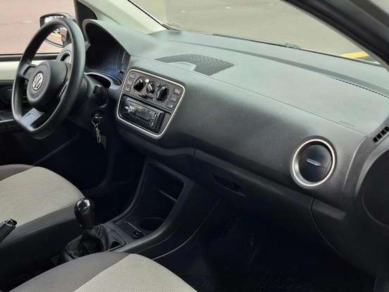 VOLKSWAGEN-UP-1.0 MPI TAKE UP 12V FLEX 4P MANUAL VOLKSWAGEN-UP-2016