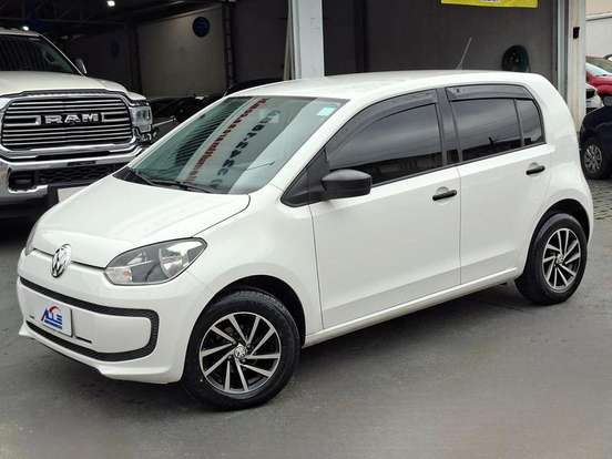 VOLKSWAGEN-UP-2015