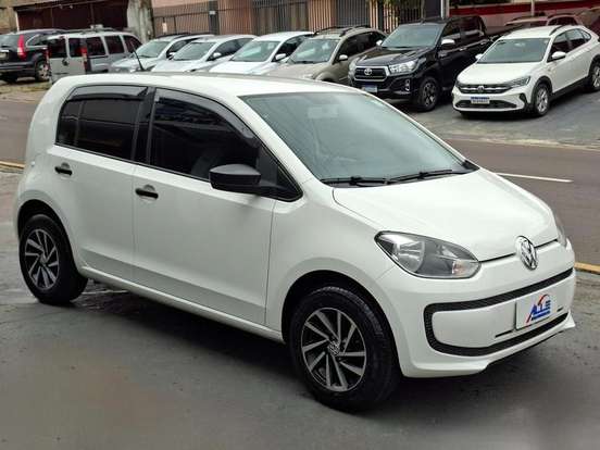 VOLKSWAGEN-UP-2015